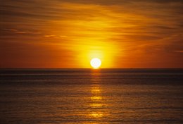 Archipel-des-Comores;-Coucher-de-soleil;-Crépuscule;-France;-Kaleidos;-Kaleidos-images;-La-parole-à-limage;-Laurent-Abad;-Mayotte;-Mer;-Océan-Indien;-Paysage-marin;-Reflets;-Soleil;-Stories-Pictures